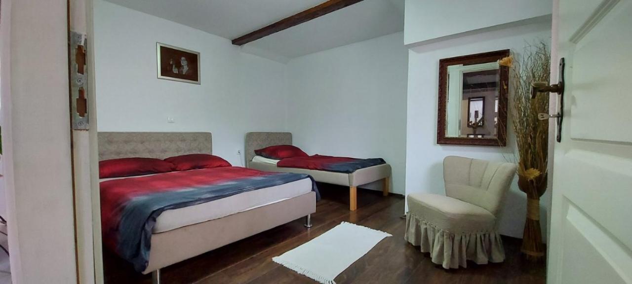 Apartments Jurasic Ogulin Exterior foto